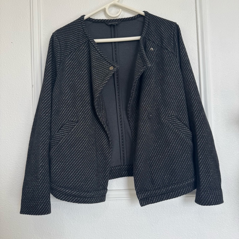 Ann Taylor Black Blazer with Textured Fabric and Relaxed Fit
